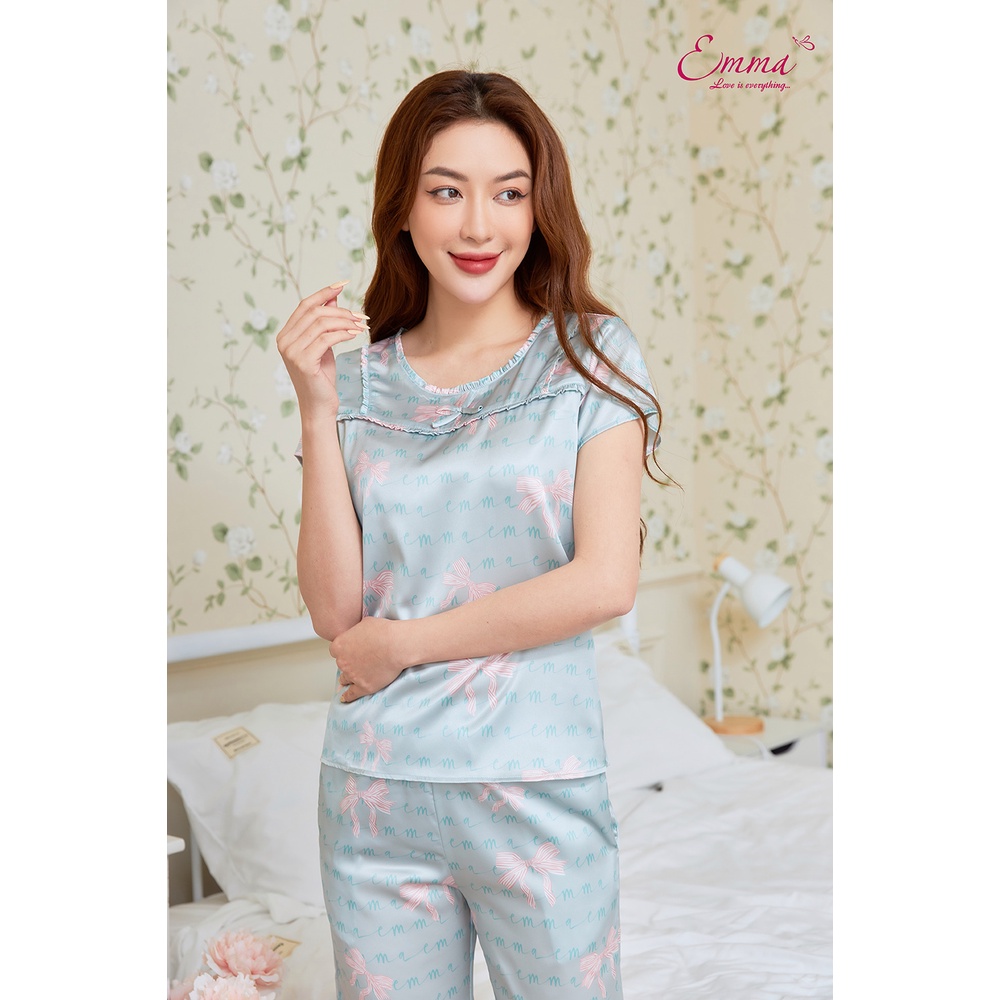 Đồ Bộ Mặc Nhà Emma Lụa Cổ Tròn, Ngắn Tay EHLLU.22.46.02
