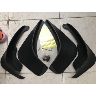 Bộ Chắn bùn bánh xe Toyota Yaris