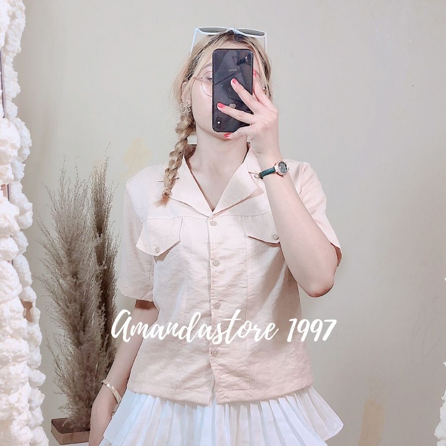 Sơ mi nữ croptop cộc tay chất đũi mát cổ vest túi ngực. Áo sơ mi croptop cổ vest ngắn tay túi ngực thanh lịch