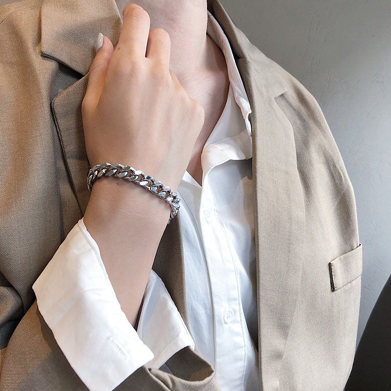 Vòng Tay Hợp Kim Thiết Kế Tinh Tế