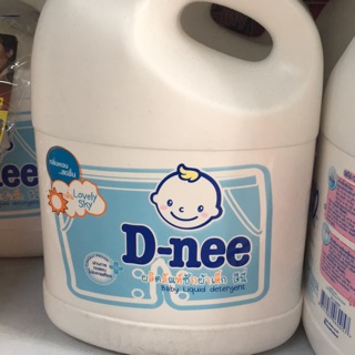 Nước giặt D Nee