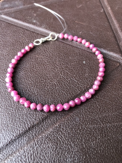 Vòng tay hồng ngọc giác 4.3 li