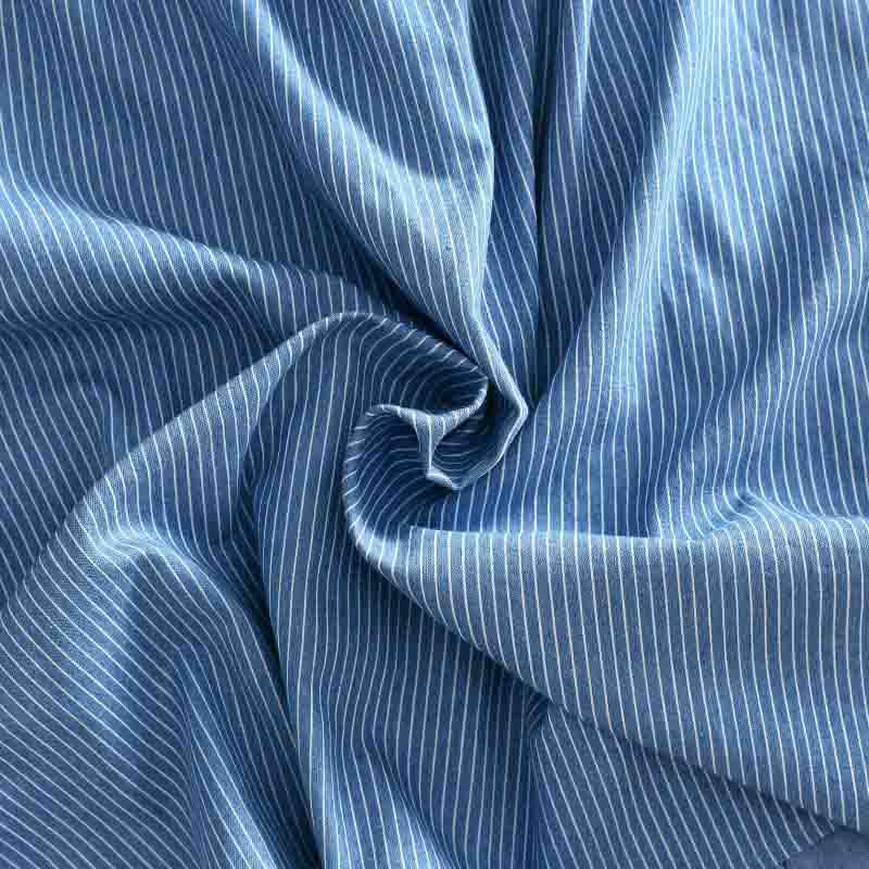 Chân váy denim chữ A dài một hàng nút dành cho nữ