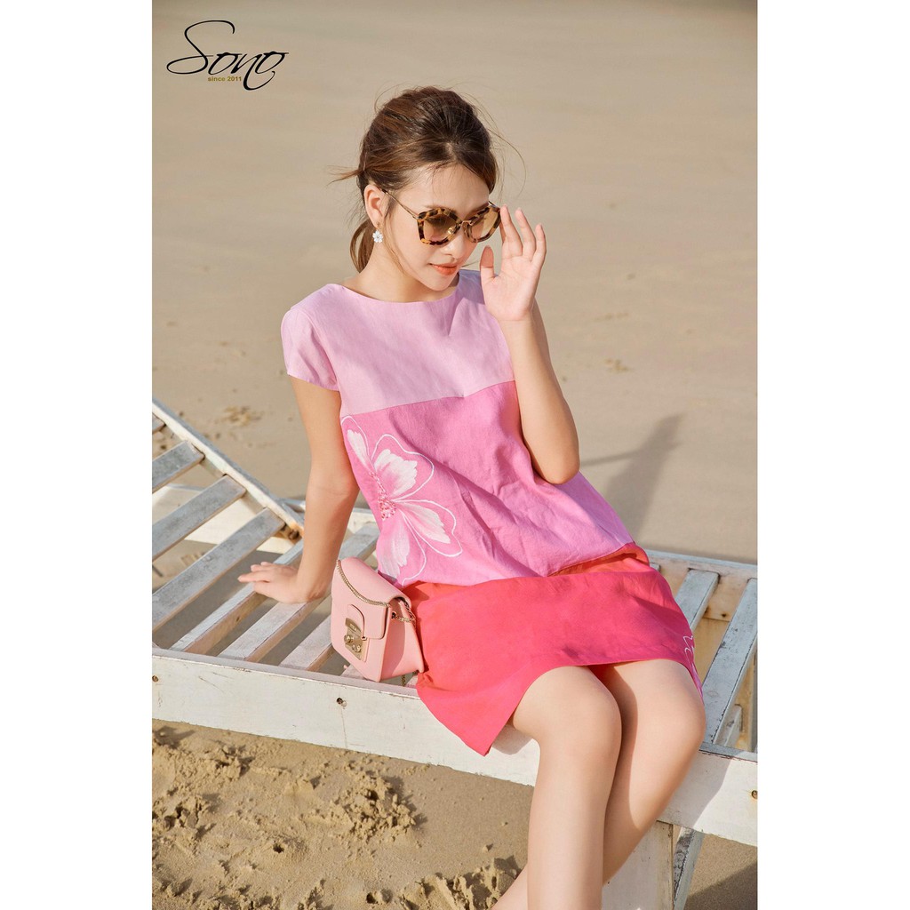 SONO - Đầm Chất Liệu Linen Phối 3 Màu Vẽ Tay Hàng Thiết Kế Đơn Giản Form Suông, Giấu Bụng