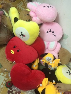 Gối tựa lưng bông BT21 (kéo ra sau xem ảnh thật)