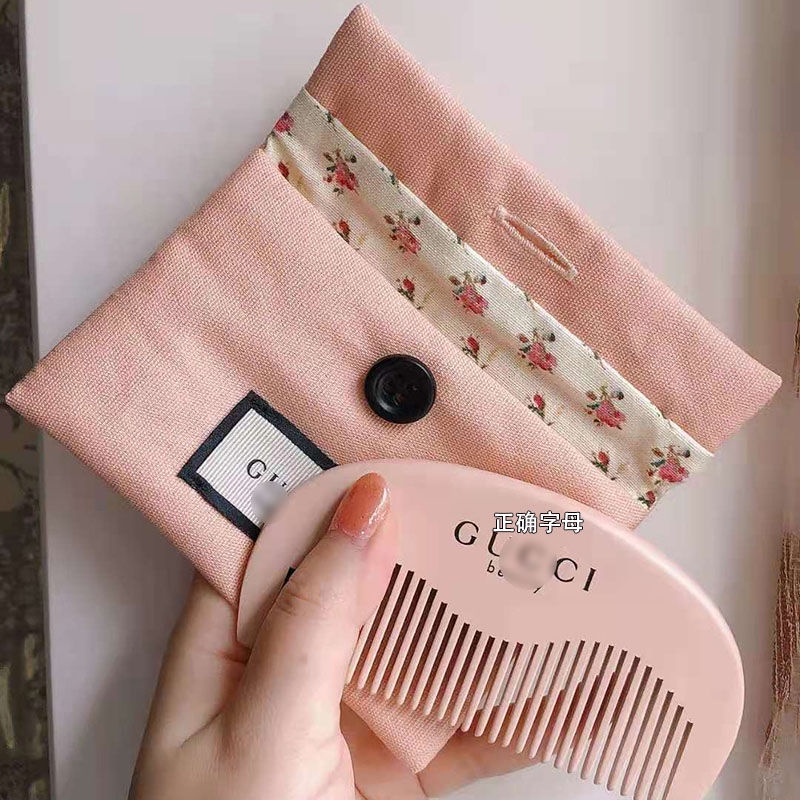 Lược Gỗ Mini Màu Hồng Xinh Xắn Sáng Tạo