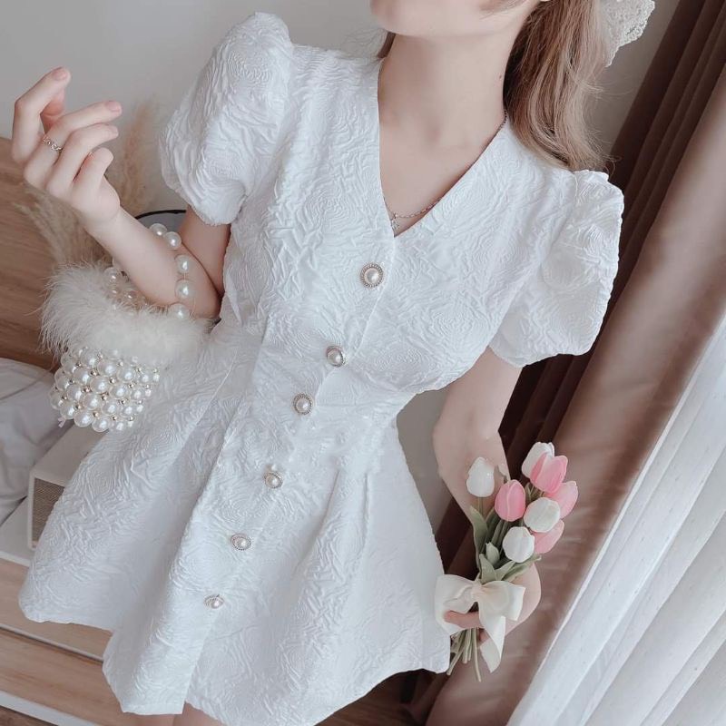 Váy Xốp Vân Hoa Cúc Ngọc Xẻ Lưng Quảng Châu, Đầm Nữ Dự Tiệc Xinh Xắn