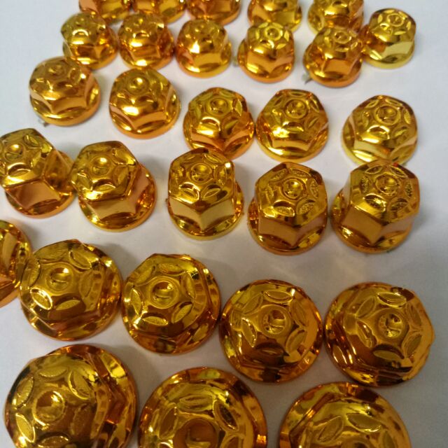 Chụp ốc ( 60 con ) màu vàng gắn cho các loại xe