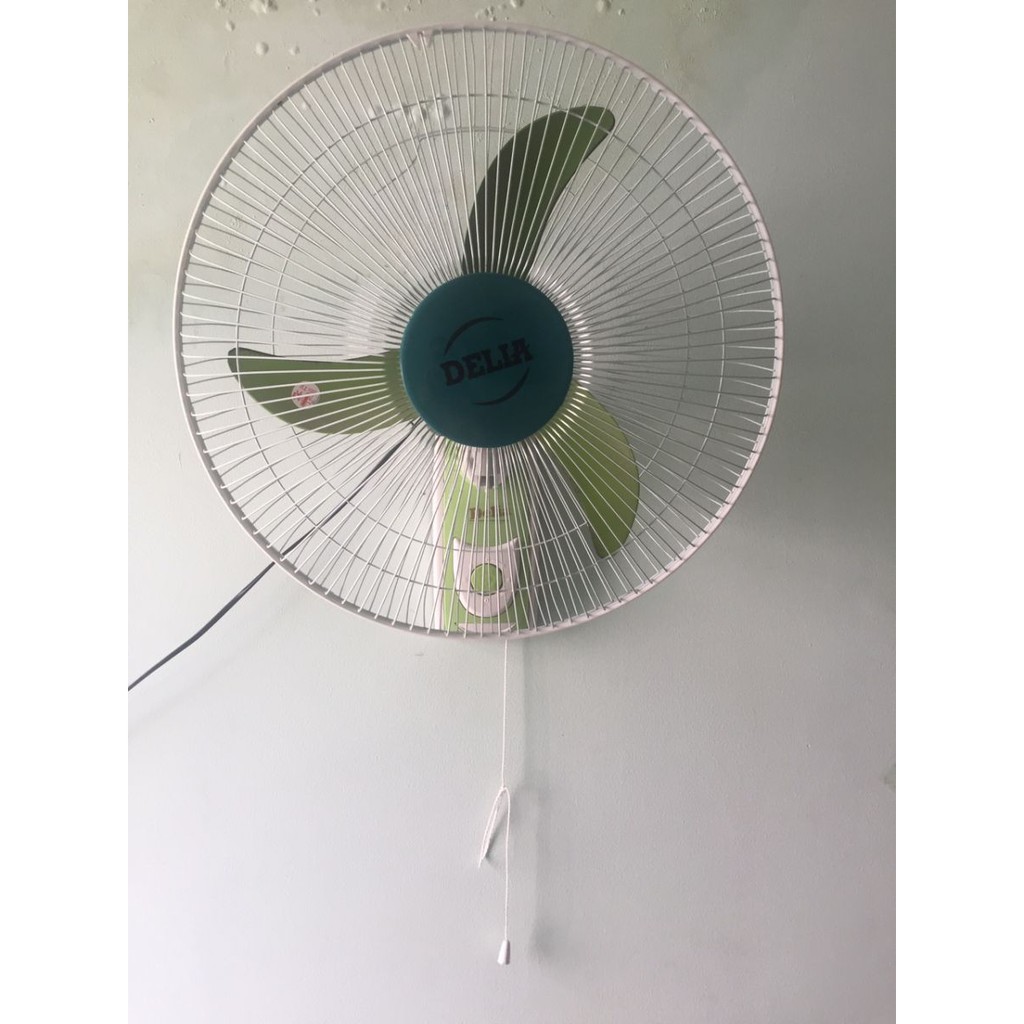 Quạt điện treo tường Funa