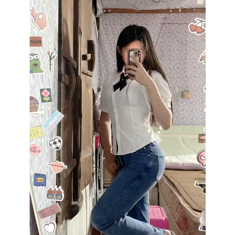 Áo sơ mi polo tay ngắn vai phồng kiểu Pháp ôm người vừa vặn
