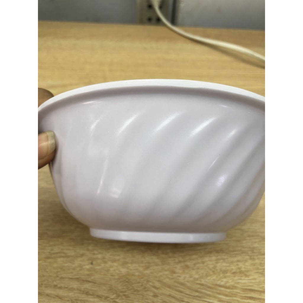 tô melamine tròn 16 cm dạng xoăn hoa văn bông nền màu trắng ( 1 cái )