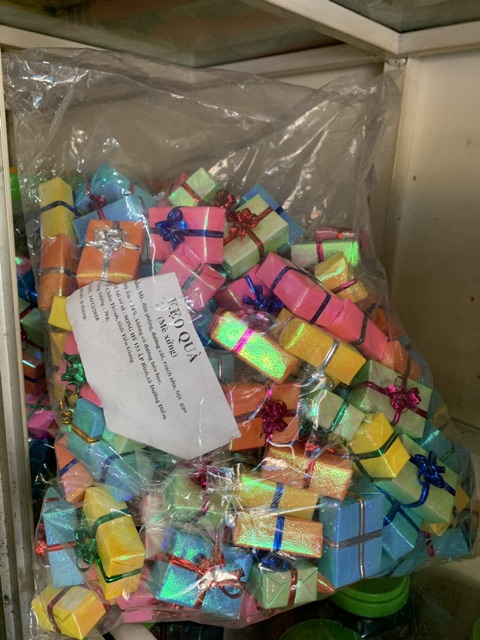 Kẹo hộp quà NOEL--500g - date mới