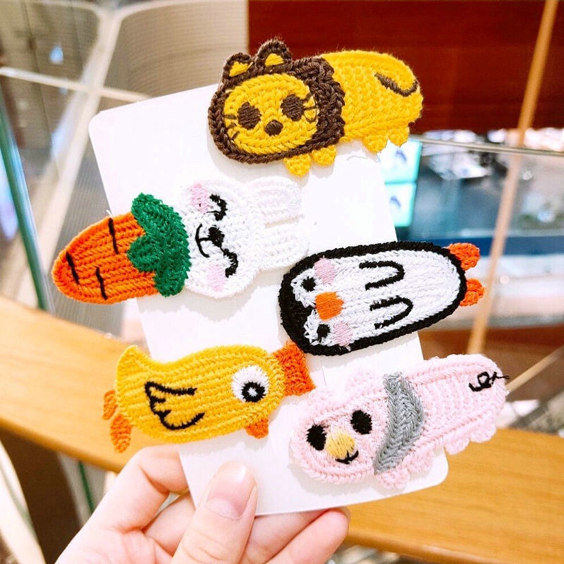 Set Kẹp Tóc Hình Trái Dâu Dễ Thương Cho Nữ
