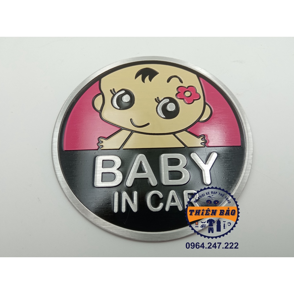 Logo nhôm baby in car tròn, Tem nhôm dán xe ô tô đẹp, Sticker baby, logo dán xe ô tô màu hồng viền bạc #126