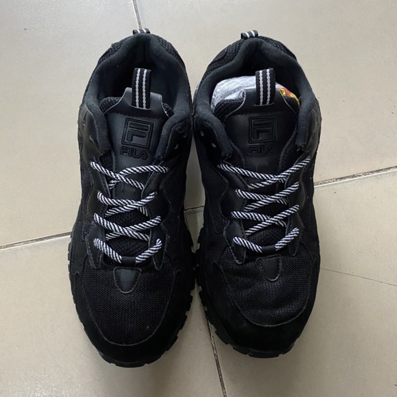 Giày chính hãng đã qua sử dụng