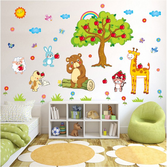 Decal trang trí tường các thú vui chơi cùng cây Táo lớn ( Kèm Video thật )