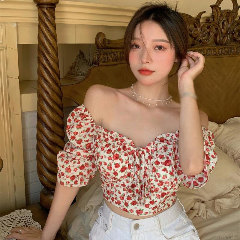 Áo Croptop Tay Ngắn Trễ Vai Hoạ Tiết Hoa Thiết Kế Cột Dây Nữ Tính
