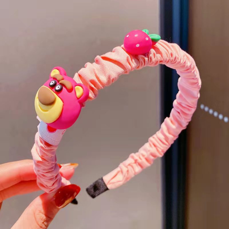 Băng Đô Xếp Ly Hình Gấu Dâu Tây Hoạt Hình Dễ Thương Và Không Làm Đau Tóc Cho Trẻ Em AKKU