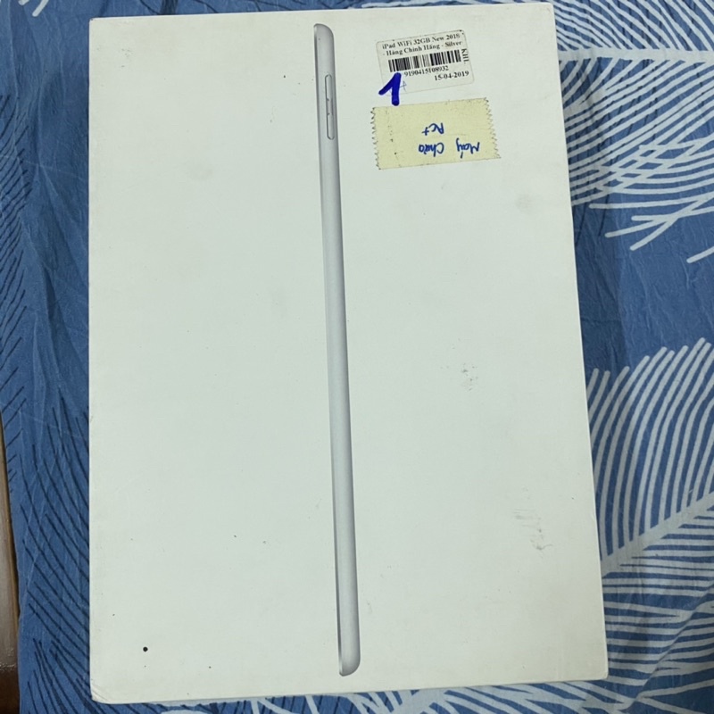 iPad WiFi 32GB New 2018 - Hàng Chính Hãng - Silver, chưa active, Rách seal