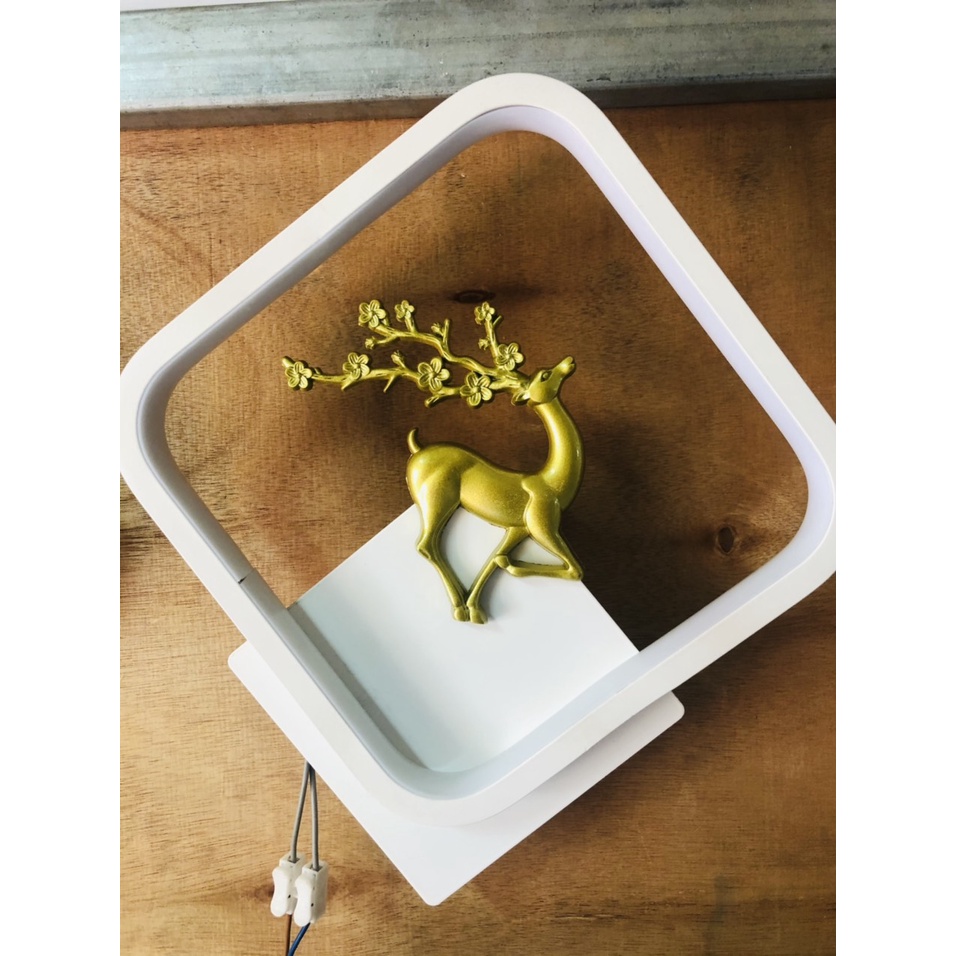 Đèn Tranh Tường Gắn Con Hươu