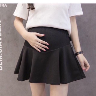 Chân váy xoè kèm quần trong