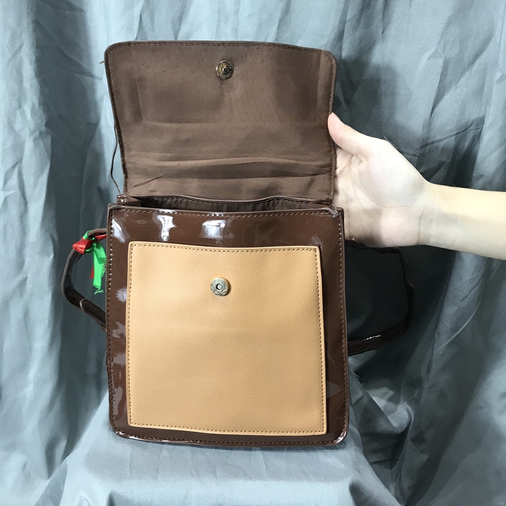 Túi xách si nhật màu nâu hiệu Casita