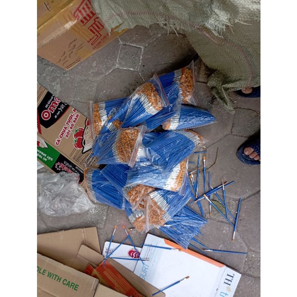 100 cọ vẽ đầu dẹt 0.7mm