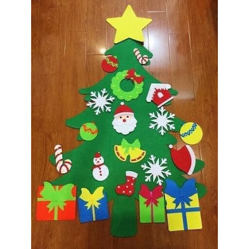Cây thông noel vải dạ dán tường