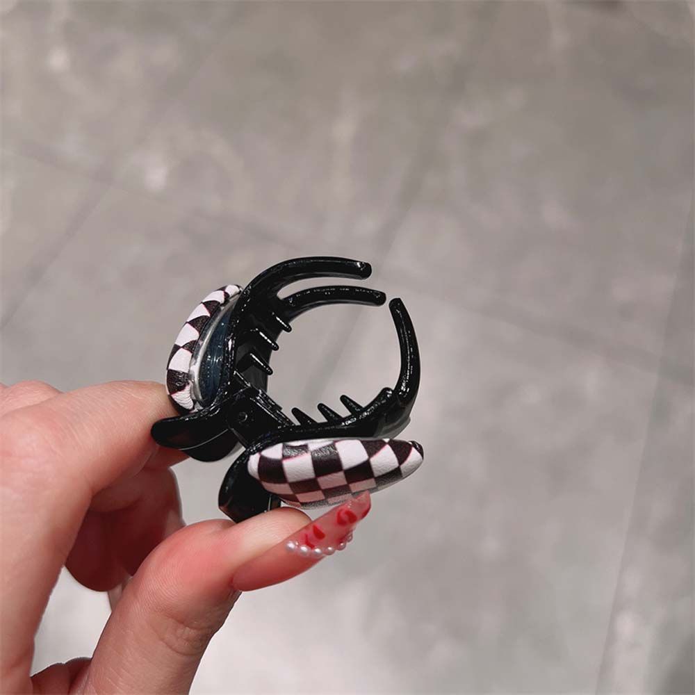 Kẹp tóc bằng nhựa resin vải lông hình trái tim nhỏ gọn phong cách Hàn Quốc ngọt ngào thời trang thanh lịch cho bé gái