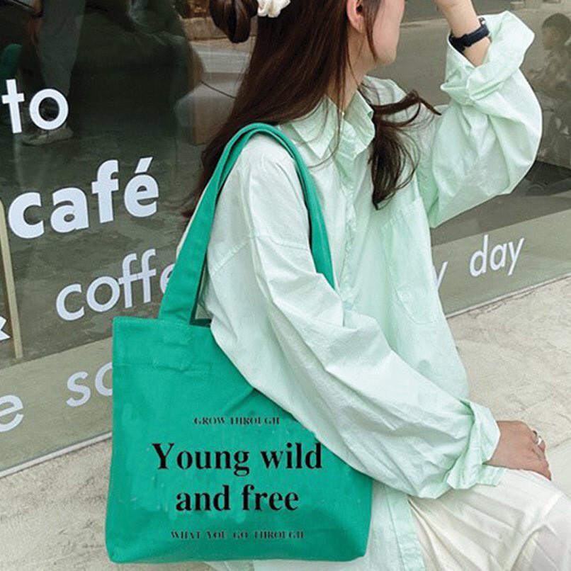 Túi vải canvas cao cấp Young Wild And Free khổ vuông phong cách Hàn Quốc