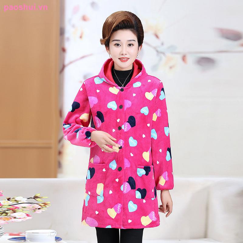 Middle-aged and elderly women s smocks, long-sleeved, loose, fashionable, large size mother s wear plus velvet thick coats, middle-aged men and velvet smocks