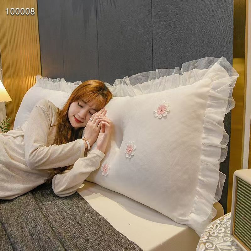 Gối Tựa Đầu Giường Hoa Nhí Có Đính Khuy