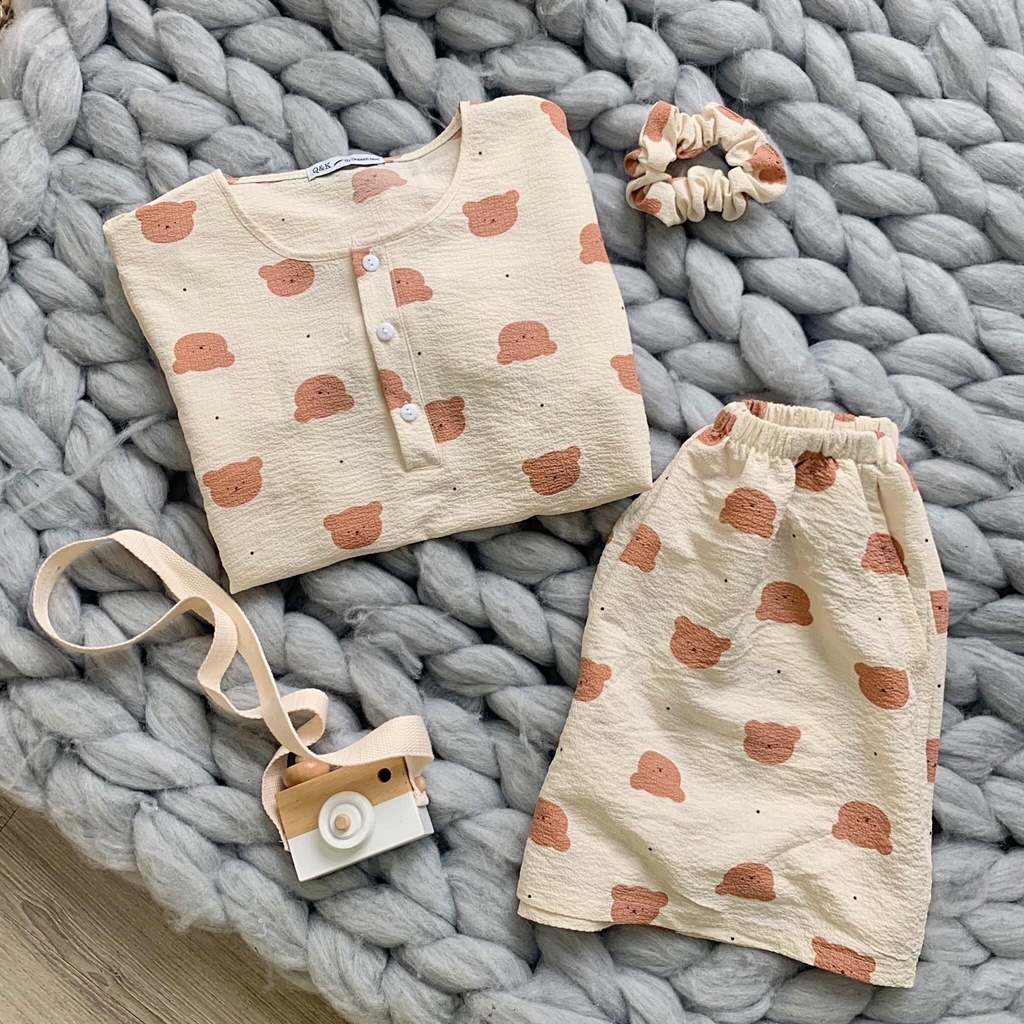Set đồ ngủ nữ đũi xốp kèm chun cột tóc cùng bộ họa tiết xinh xắn dễ thương Shop Đậu Xinh - B602