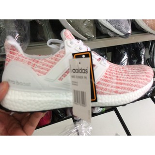 2020giày ultra boost mầu trắng hồng