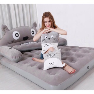 Giường hơi tặng kèm bơm- giao màu, mẫu ngẫu nhiên