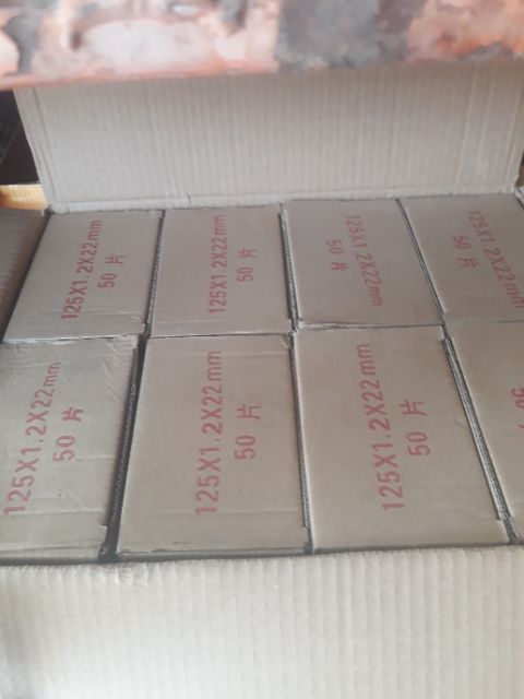 Đá cắt 1 tất2 hộp 50v