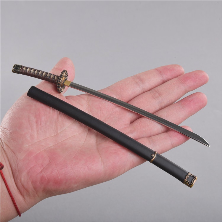 Mô hình Katana lưỡi hợp kim tỉ lệ 1/6