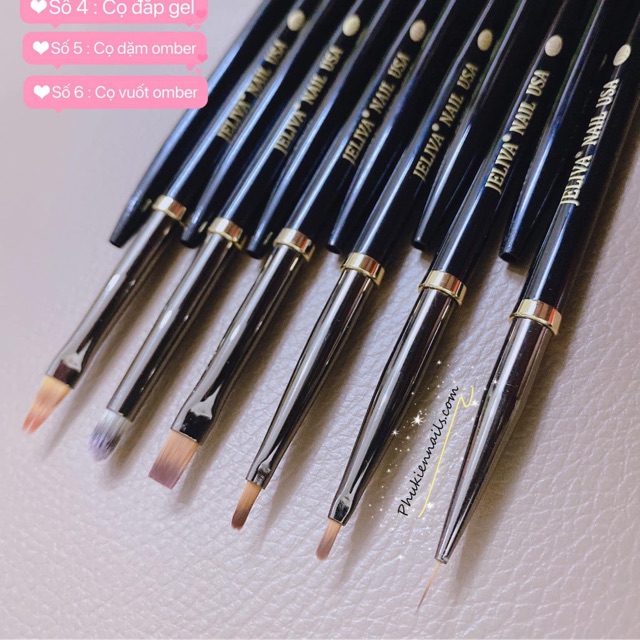 Bộ cọ nail cơ bản
