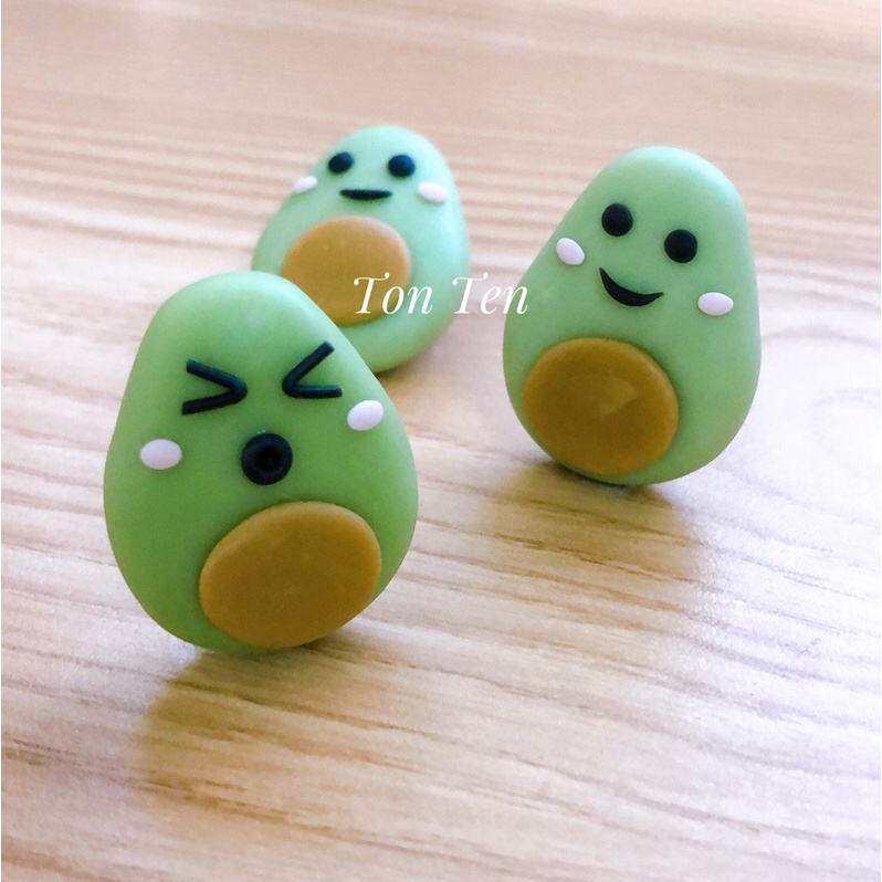Móc Khoá Pin Cài Huy Hiệu Cài Áo Hình Quả Bơ Trái Cây Đất Sét Đáng Yêu Quà Tặng Handmade Phụ Kiện Thủ Công