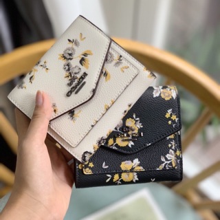 😍VÍ NỮ COACH GẬP NGẮN😍FULL TAG+BOX👍
