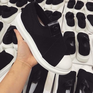 Giày slip-on hot...hot