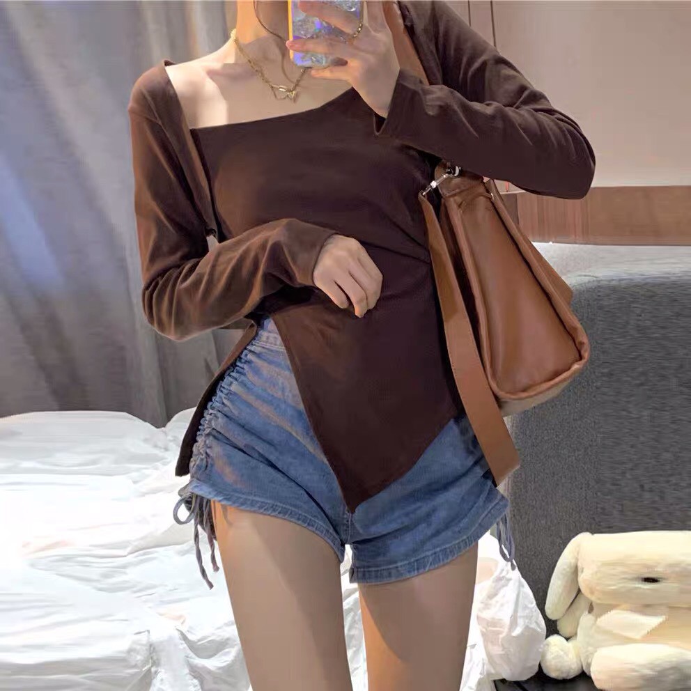 Áo Thun Dài Tay Cổ Vuông Xẻ Tà Dành Cho Nữ