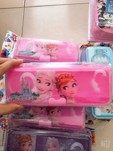Hộp bút dụng cụ học tập elsa