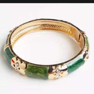 Vòng mã não mạ vàng