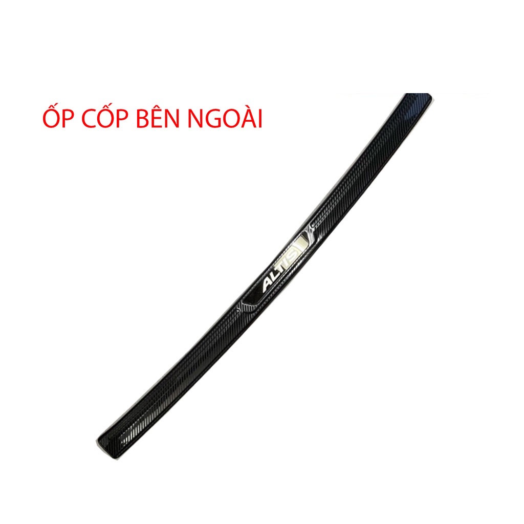 Nẹp cốp xe, chống trầy cốp xe Toyota Altis 2022 2023 mẫu carbon cao cấp tặng kèm keo dính