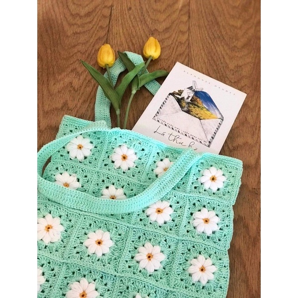 Túi tote hoạ tiết hoa daisy móc thủ công nữ tính xinh xắn