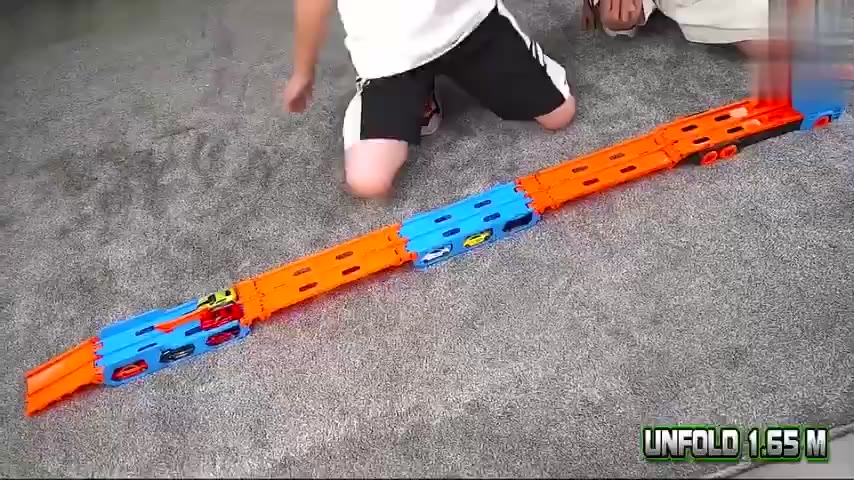 Ô tô đồ chơi xe tải 3 tầng kèm xe đua nhỏ