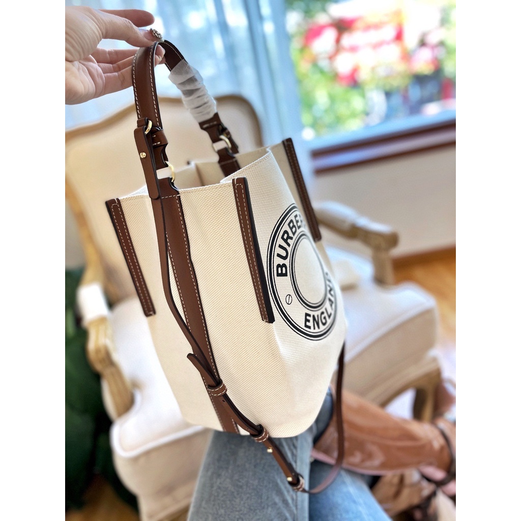 Túi Đeo Chéo Burberry Phong Cách Thể Thao Sang Trọng Cho Nam Và Nữ