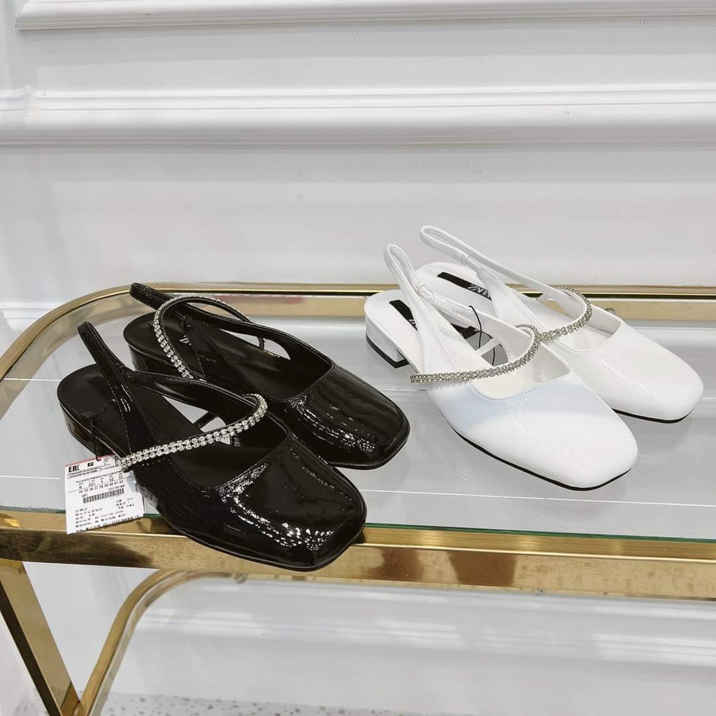 Xăng đan 2p bít mũi da bóng quai đá mềm êm Nguyên hộp hãng cao cấp