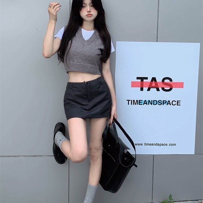 Áo gile xám croptop ngắn dáng ôm hot trend phong cách hàn quốc